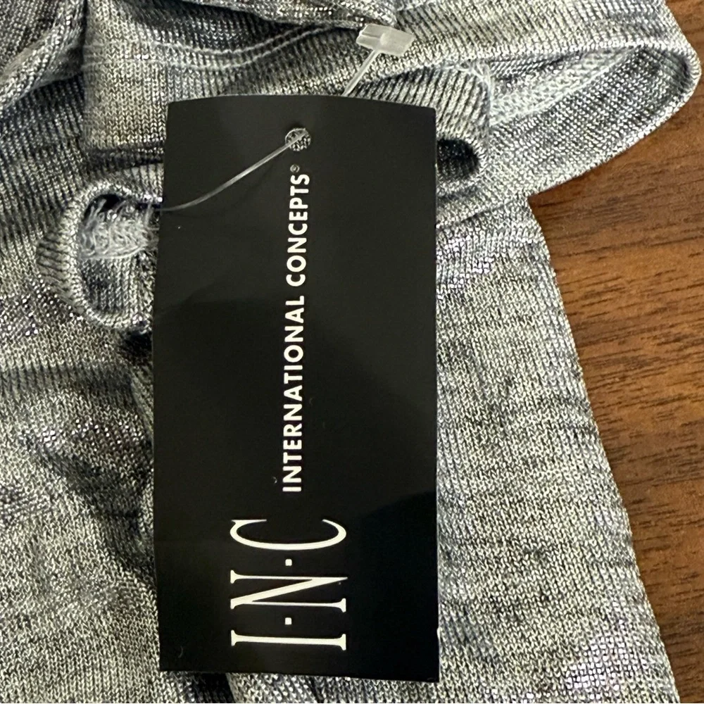 NWT INC Silver Metallic V-Neck Short Sleeve Top Shimmer Stretchy Large - Picture 8 of 9